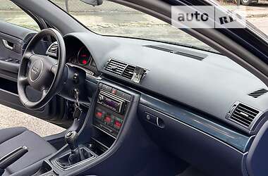 Седан Audi A4 2003 в 