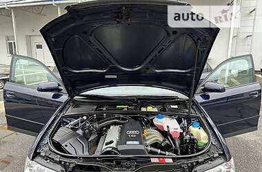 Седан Audi A4 2003 в 