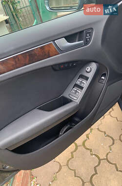 Седан Audi A4 2012 в 