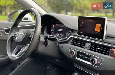 Универсал Audi A4 2019 в 