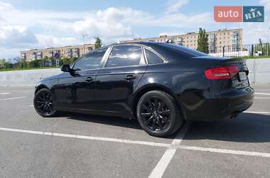 Седан Audi A4 2013 в 