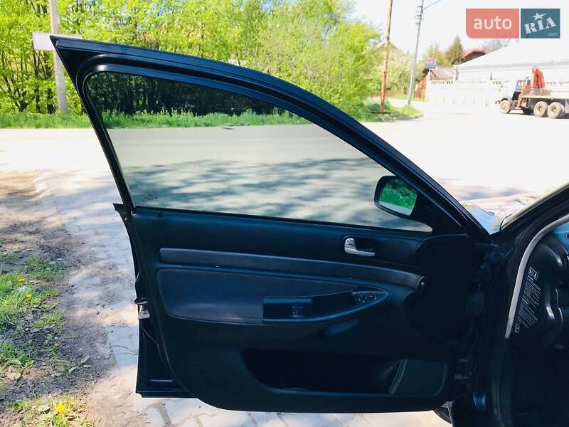 Седан Audi A4 1996 в Бориславе