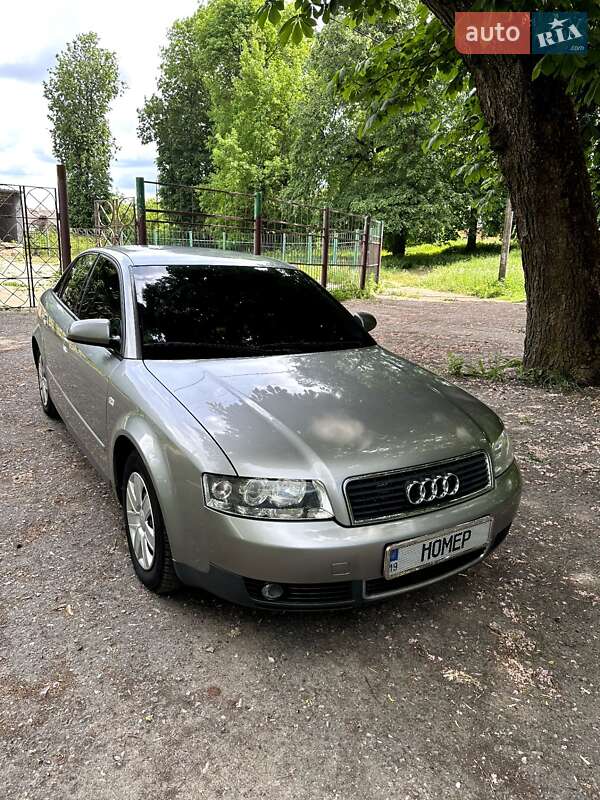 Седан Audi A4 2001 в Сумах