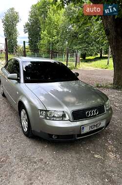 Седан Audi A4 2001 в 