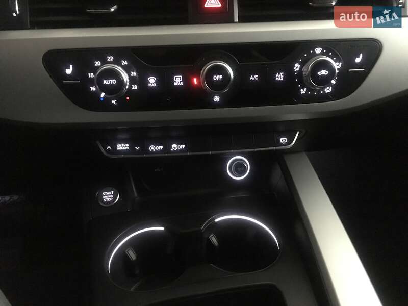 Універсал Audi A4 2019 в Івано-Франківську