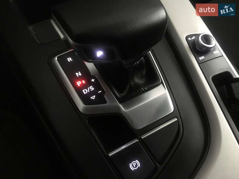 Универсал Audi A4 2019 в Ивано-Франковске