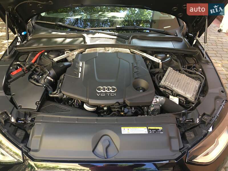 Универсал Audi A4 2019 в Ивано-Франковске