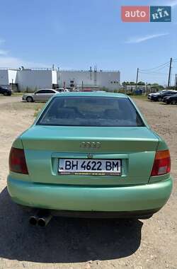 Седан Audi A4 1997 в Одессе
