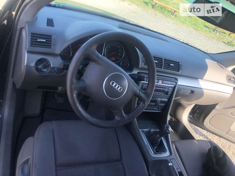 Седан Audi A4 2001 в Славському