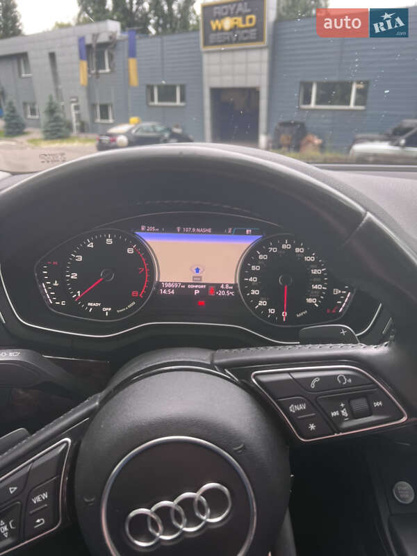 Седан Audi A4 2016 в Киеве
