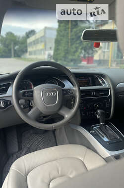 Седан Audi A4 2009 в 