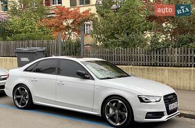 Седан Audi A4 2014 в Львове