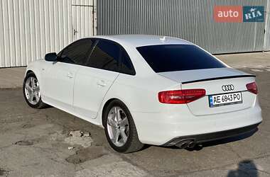 Седан Audi A4 2014 в Львове