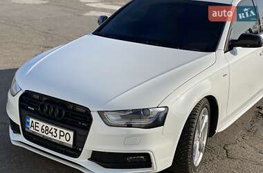 Седан Audi A4 2014 в Львове