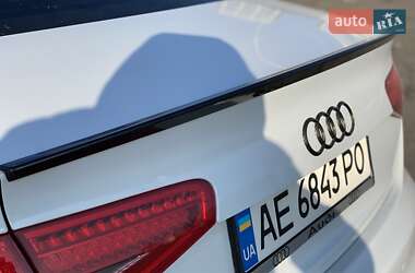 Седан Audi A4 2014 в Львове