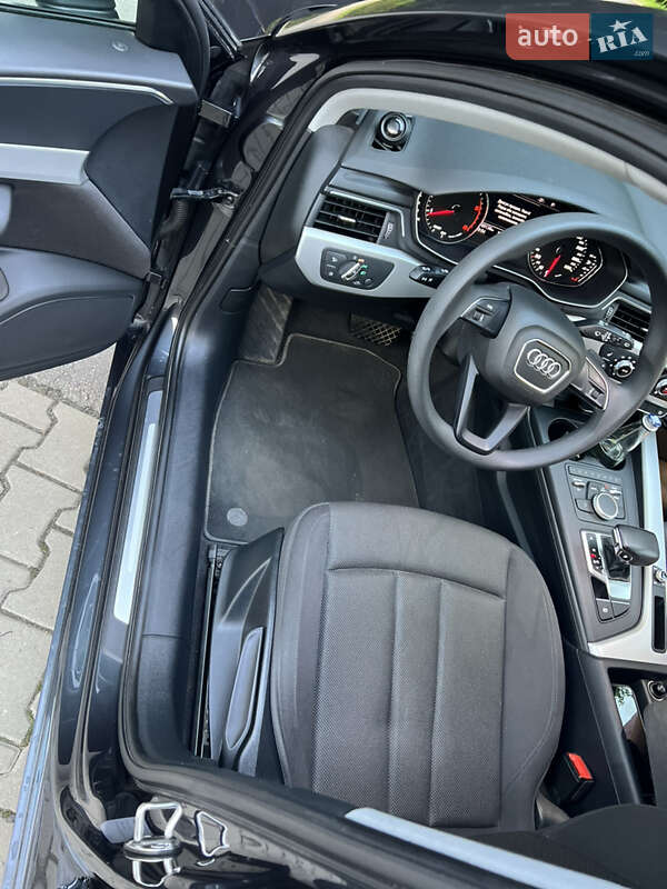 Универсал Audi A4 2018 в Львове