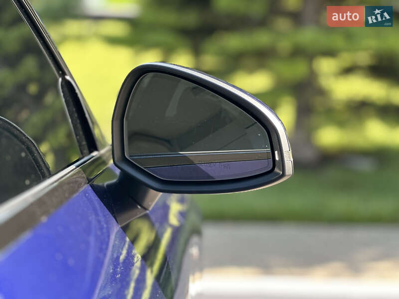 Седан Audi A4 2020 в Одессе