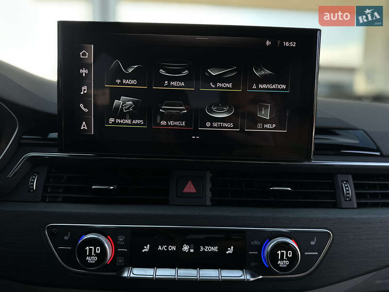 Седан Audi A4 2020 в Одессе