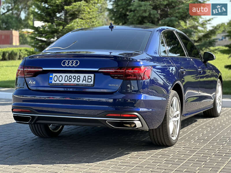 Седан Audi A4 2020 в Одессе