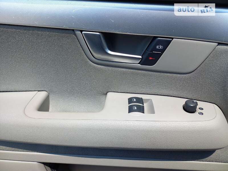 Седан Audi A4 2006 в Полтаве