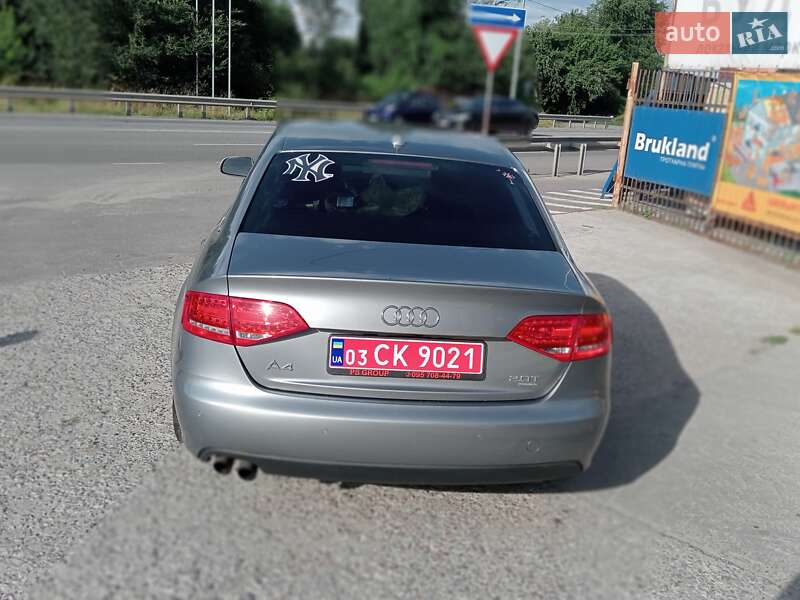 Седан Audi A4 2010 в Полтаве