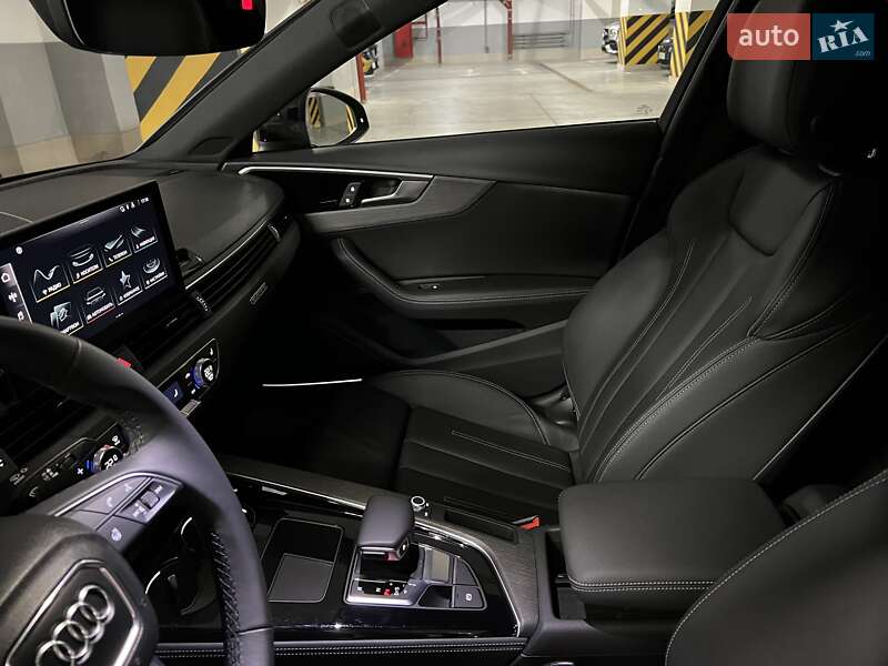 Седан Audi A4 2022 в Києві