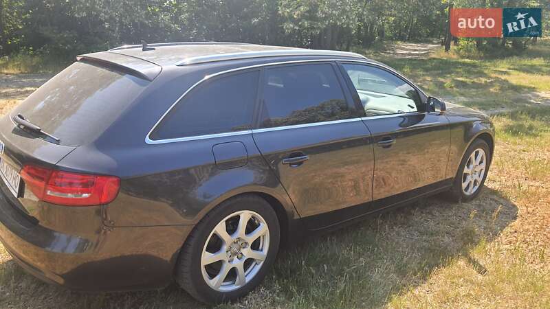 Універсал Audi A4 2012 в Сарнах