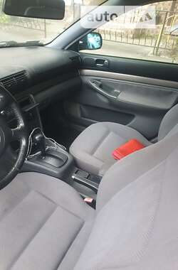 Седан Audi A4 1998 в Одессе