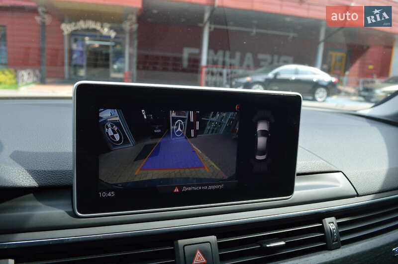 Седан Audi A4 2018 в Львове