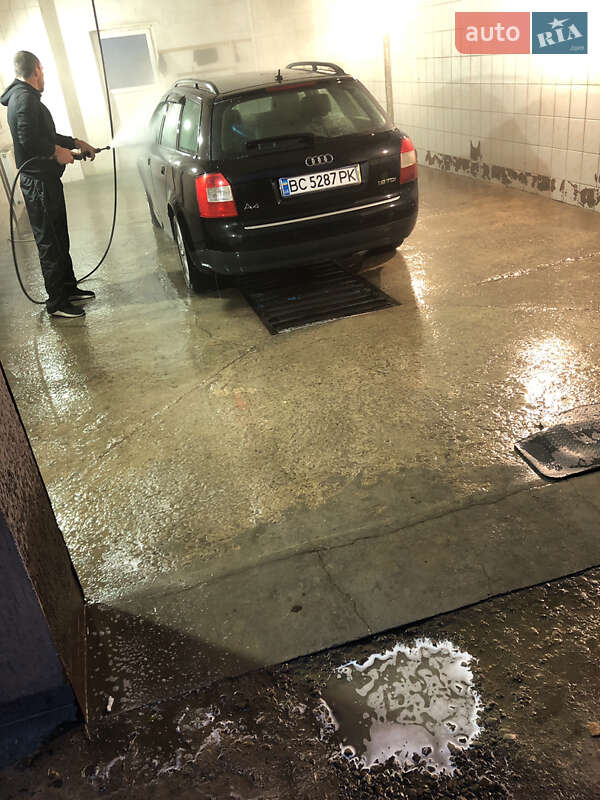 Універсал Audi A4 2003 в Львові
