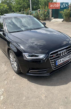 Седан Audi A4 2012 в Гайвороне