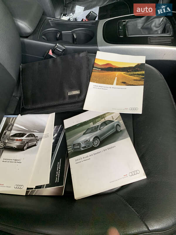 Седан Audi A4 2012 в Гайвороне