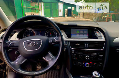Седан Audi A4 2012 в Гайвороне