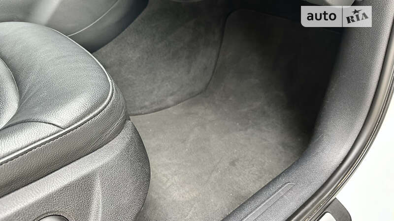 Седан Audi A4 2013 в Одессе