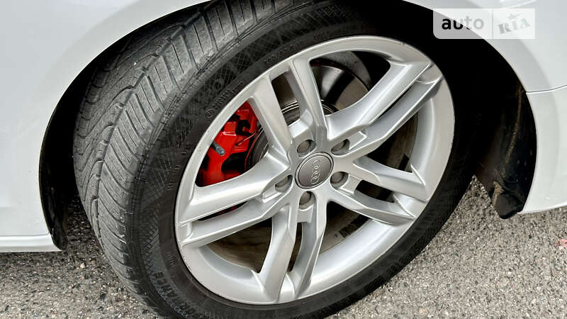 Седан Audi A4 2013 в Одессе