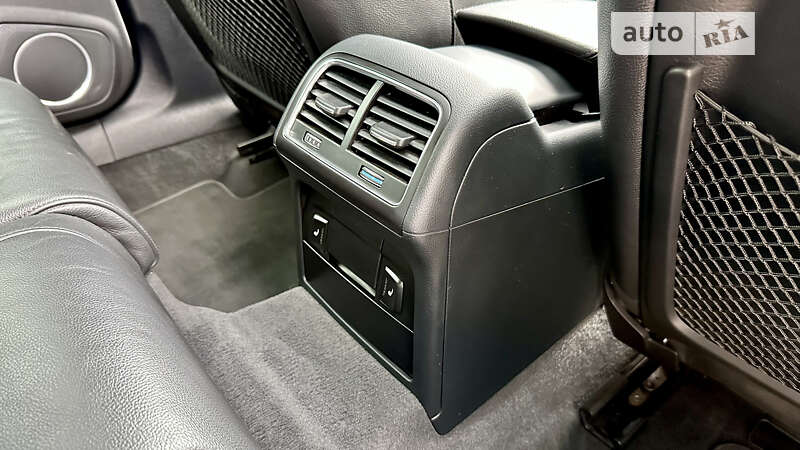 Седан Audi A4 2013 в Одессе