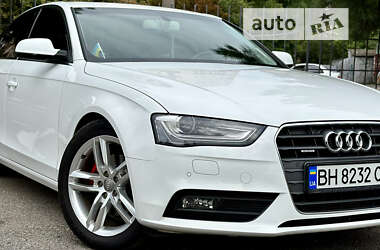 Седан Audi A4 2013 в 