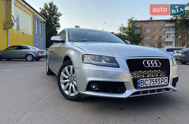 Седан Audi A4 2011 в Самборі