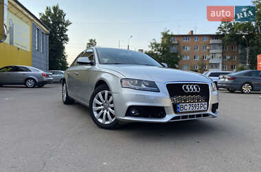 Седан Audi A4 2011 в Самборі