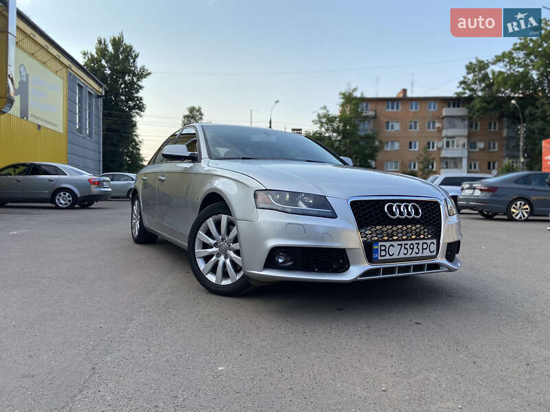 Седан Audi A4 2011 в Самборе
