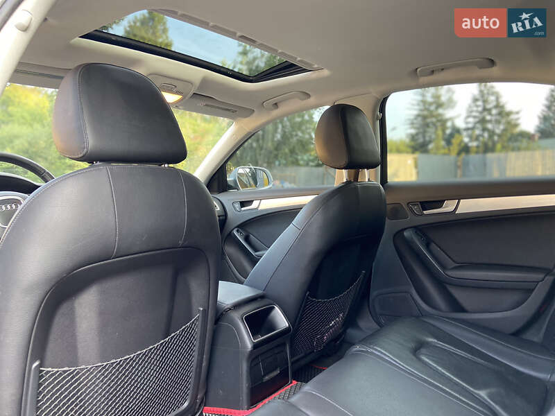 Седан Audi A4 2011 в Самборе