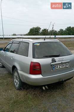 Универсал Audi A4 1998 в Нетешине