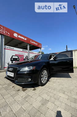 Седан Audi A4 2011 в Стрые