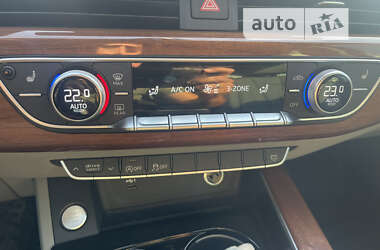 Седан Audi A4 2021 в 