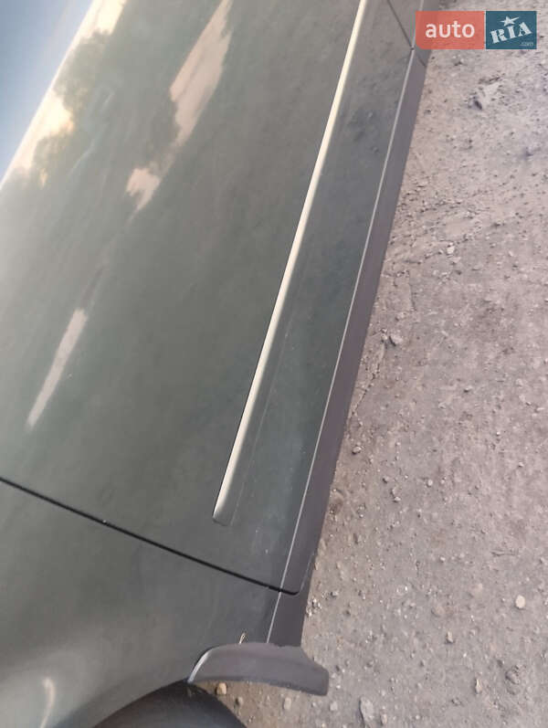 Седан Audi A4 2001 в Ратным