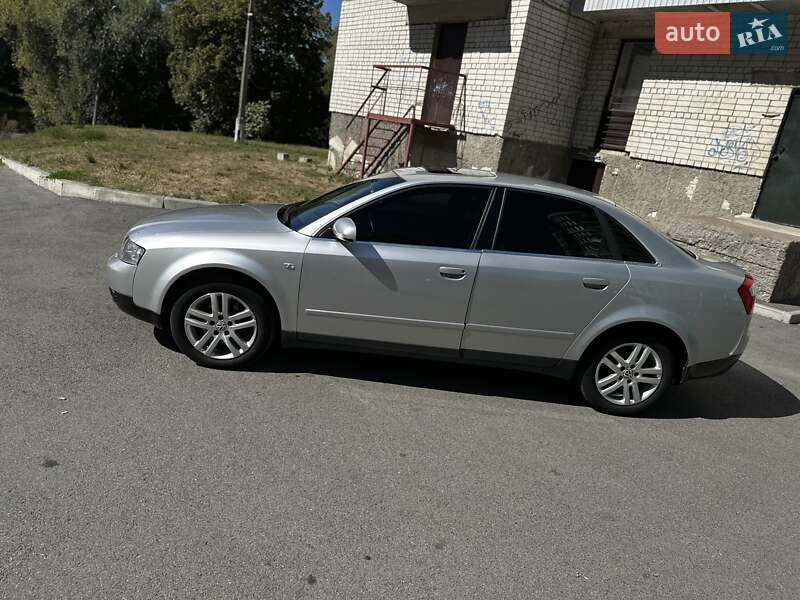 Седан Audi A4 2003 в Чернігові