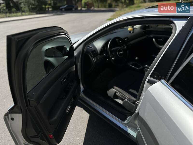 Седан Audi A4 2003 в Чернігові