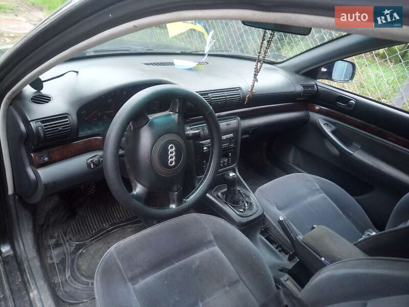 Универсал Audi A4 1998 в Ивано-Франковске