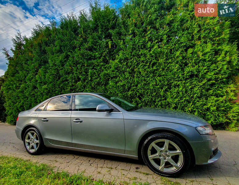 Седан Audi A4 2009 в Виннице