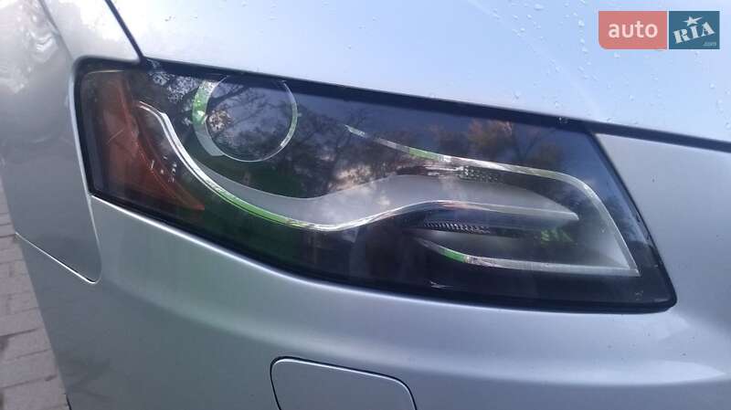 Седан Audi A4 2012 в Тернополе